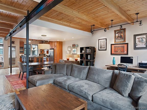 5th image of 2906 Blackhawk Court