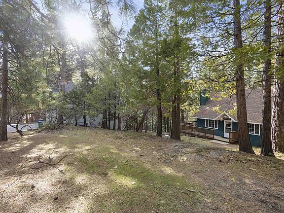 3rd image of 23914 Redwood Ct