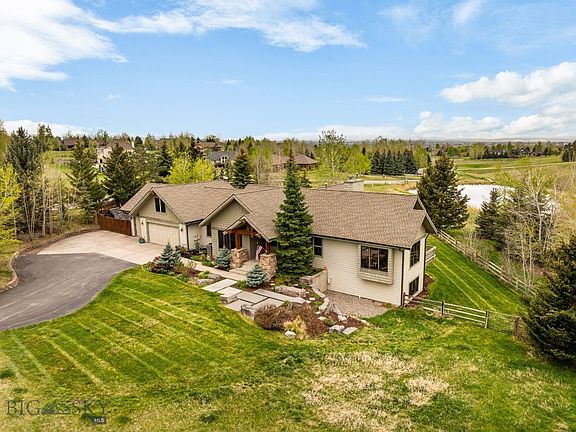 5th image of 334 Sky Crest Dr