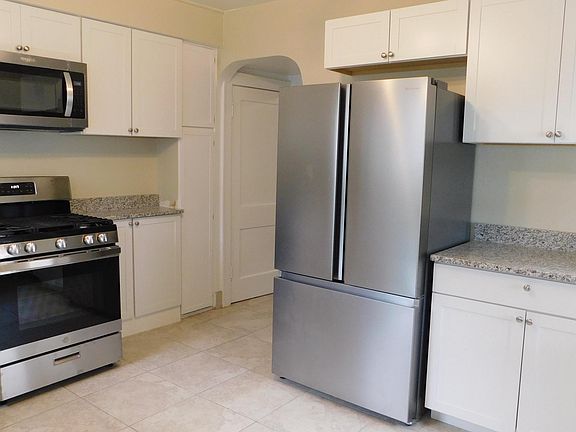 5th image of 1164 Mulford Rd