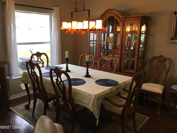 5th image of 15 Clydesdale Dr