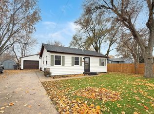 2519 E Aurora Ave, Des Moines, IA 50317