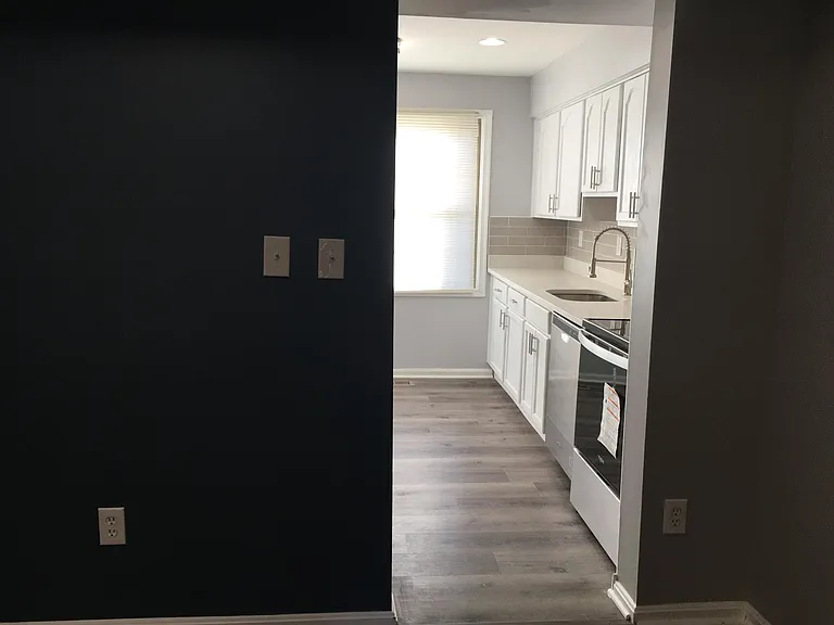 5758 Yellowrose Ct — Photo 6