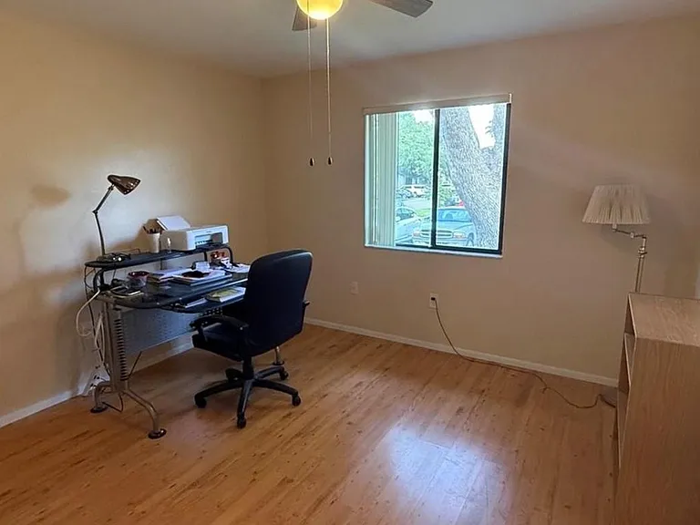 2130 Bancroft Pl #B — Photo 18