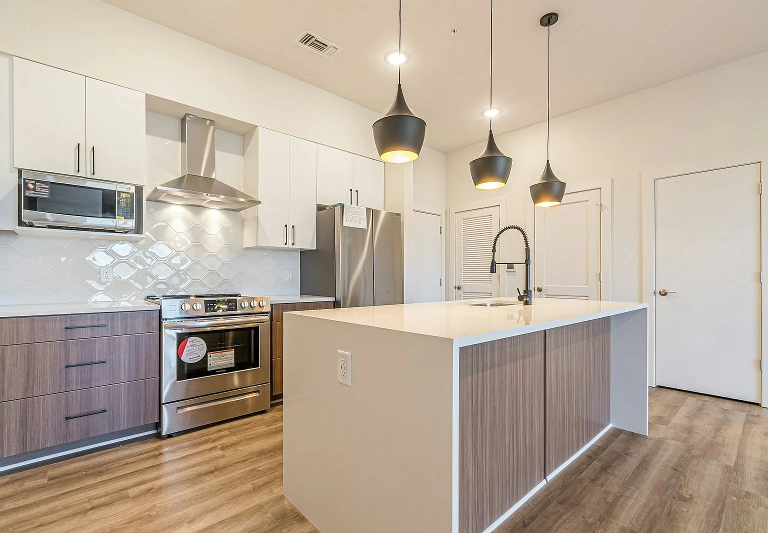 112 Rogers Street Northeast, Unit 601 — Photo 3
