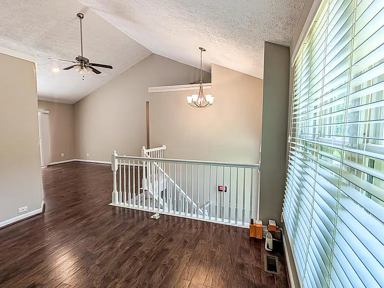 21530 Warwick Ct — Photo 22