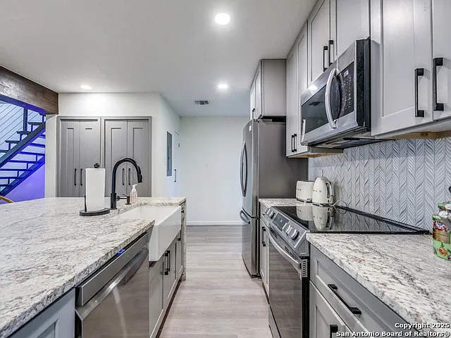166 Elizabeth Rd #C — Photo 13