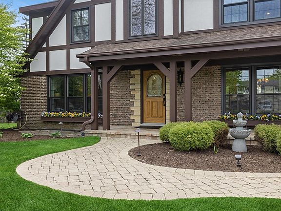 3rd image of 1207 Abbey Ct