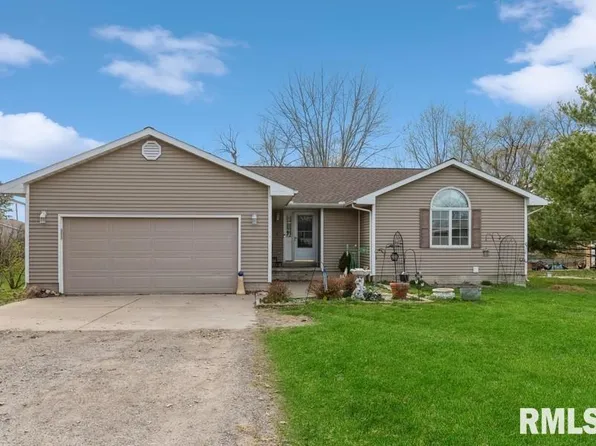 13510 139th St, Taylor Ridge, IL 61284