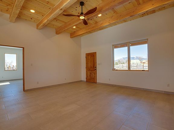 3rd image of 407 Calle de la Vina