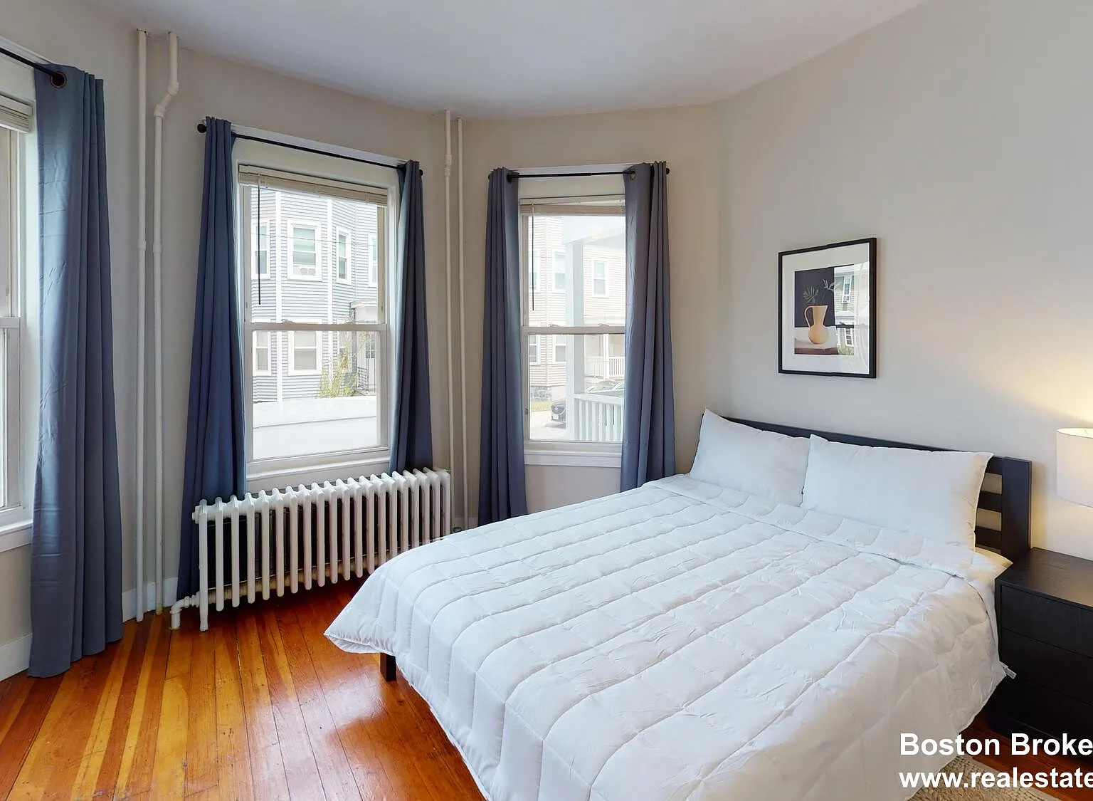 3 bed, 999 sqft, $2,800 — Photo 3