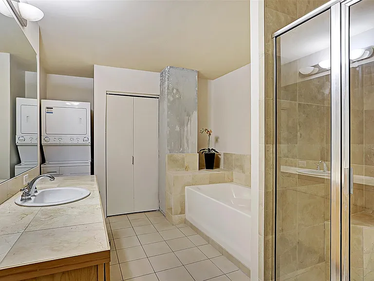 917 Main St #503 — Photo 19