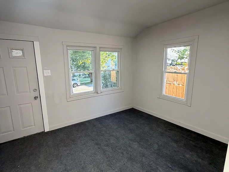 179 Sargeant St #1 — Photo 10