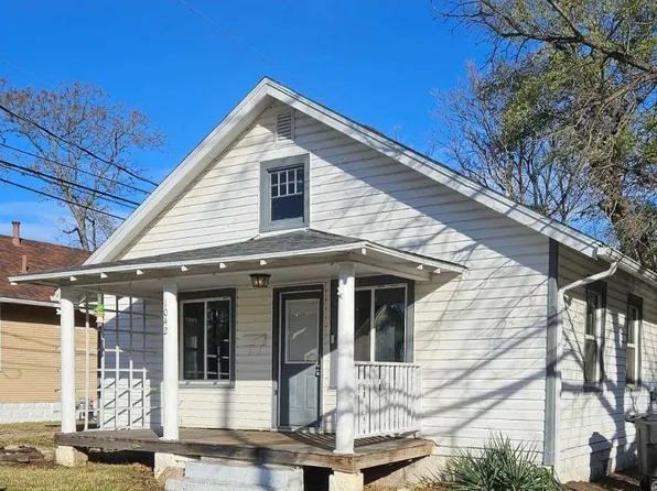 1042 N Dearborn St, Augusta, KS 67010