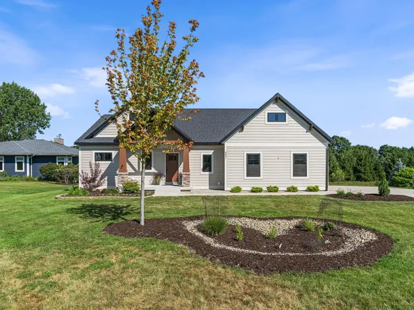 6691 Yamoto Way, Fennville, MI 49408