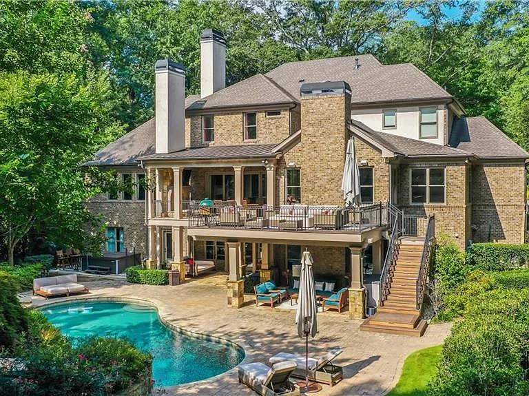 5265 Peachtree Dunwoody Rd — Photo 29