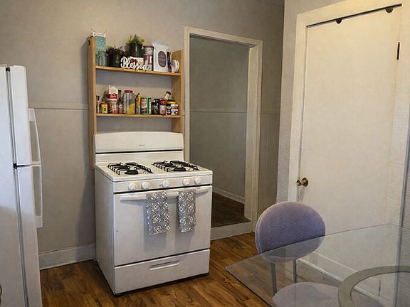 2nd image of 743 7th St NW #2