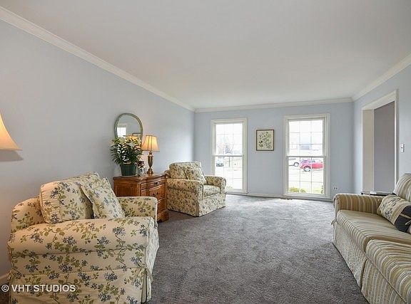 3rd image of 36W942 Treetop Ln