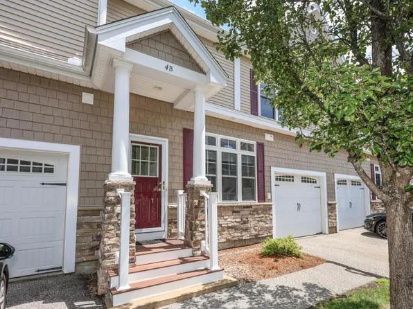 4 Manor Drive #B, Hooksett, NH 03106