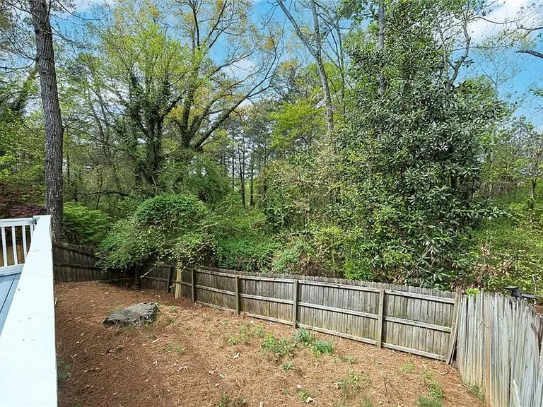 635 Anderson Walk — Photo 34