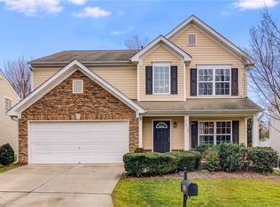 3818 Robbins Brook Dr, Winston Salem, NC 27107