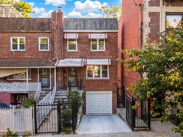 946 E 215th St, Bronx, NY 10469