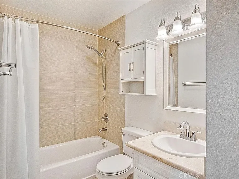 9144 Burnet Ave #32 — Photo 13