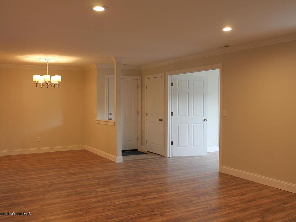 1st image of 709-1 Zlotkin Cir