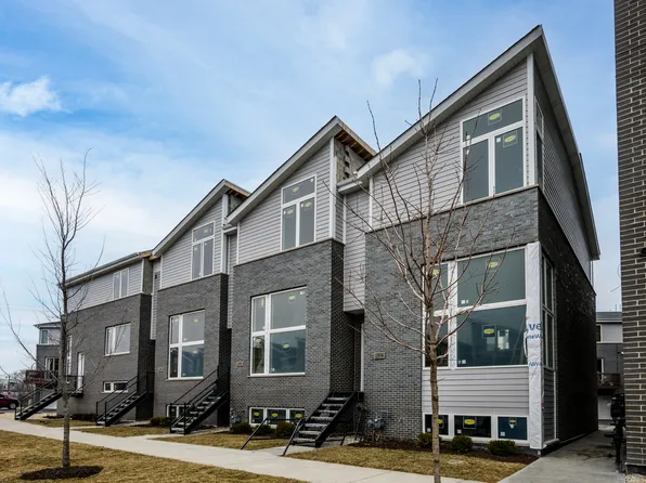 2922 S Hillock St, Chicago, IL 60608