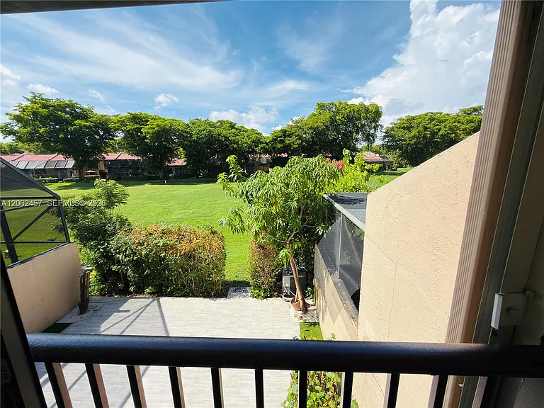 3957 Adra Ave #F-49 — Photo 31