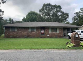 7002 Oxford Dr, White Hall, AR 71602