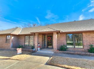 1420 Sleepy Hollow Rd, Edmond, OK 73034