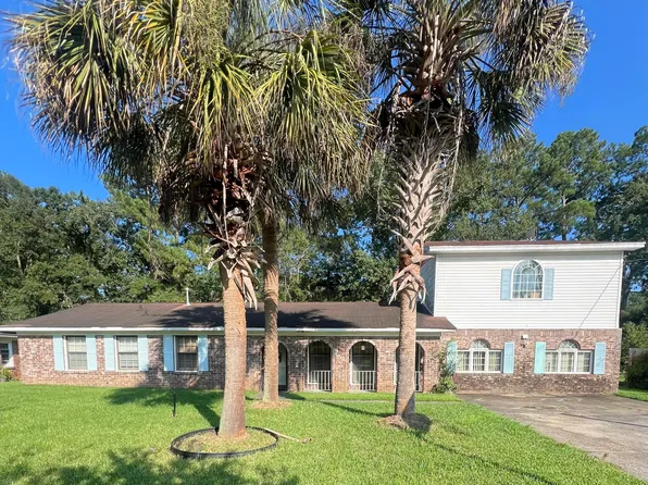 8318 Bordeaux Ct, Charleston, SC 29406