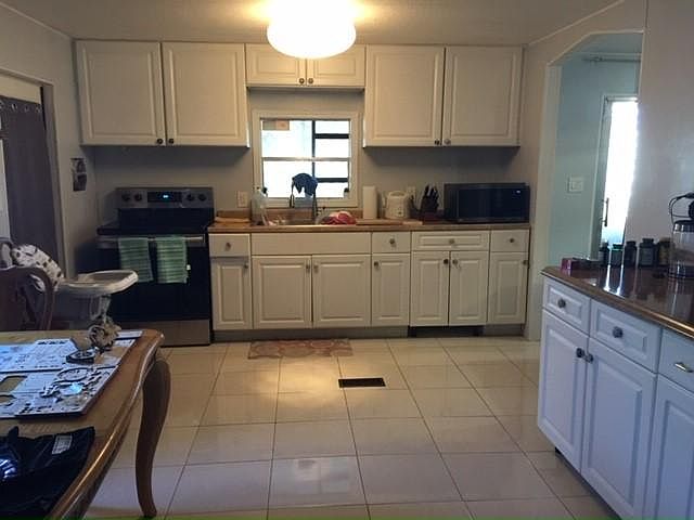 1st image of 464 SW 126th Ave #295