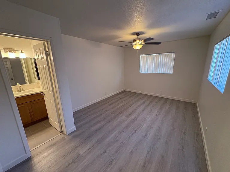 3922 Ash St — Photo 14