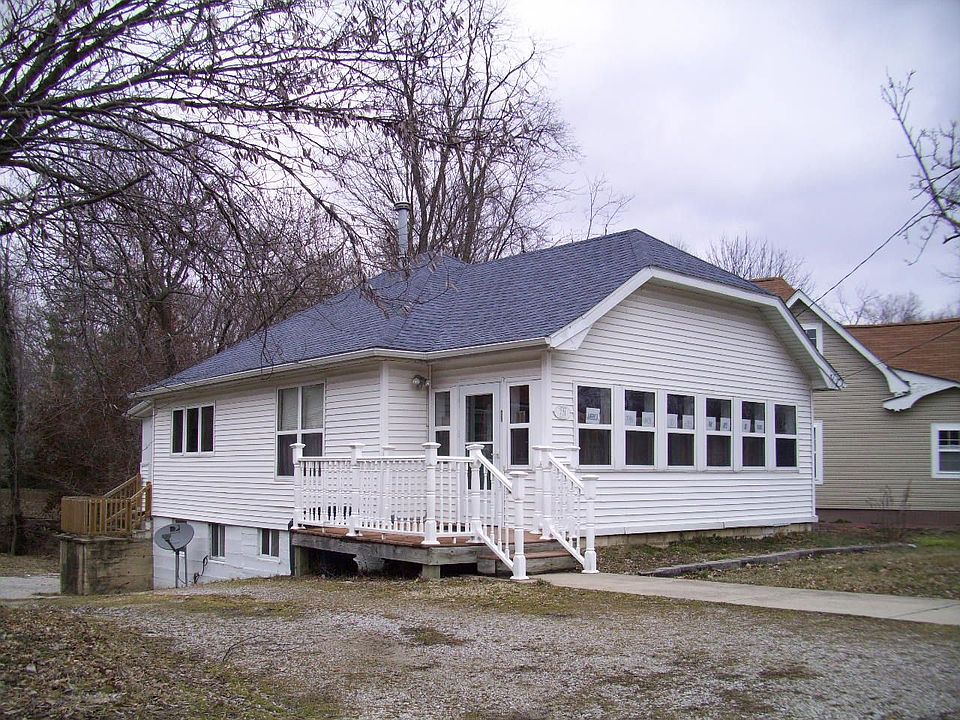 1st image of 721 E Beaumont Ave