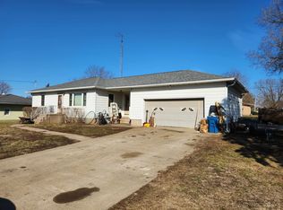 10117 Boleyn Rd, Dubuque, IA 52001