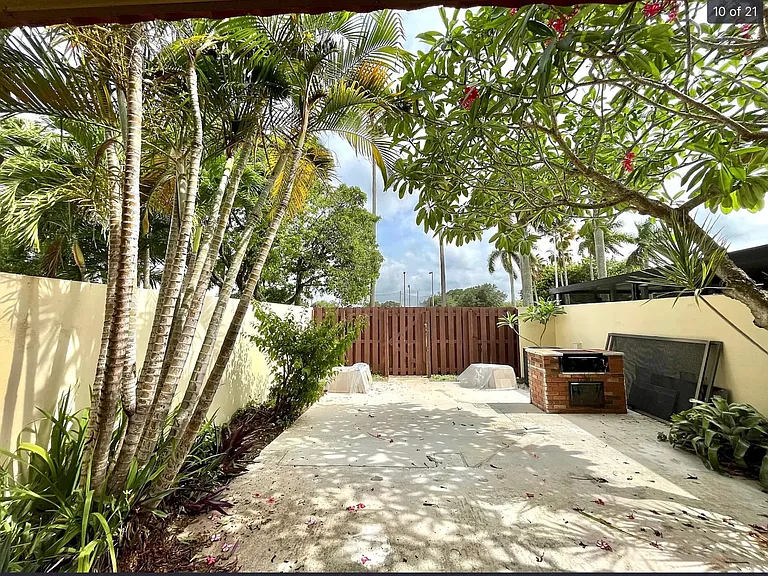 6536 NW 188th Ln — Photo 10