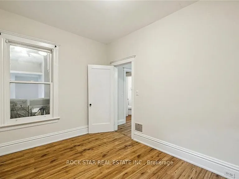 51 Smith Ave #MAIN — Photo 9