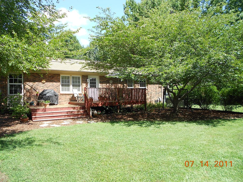 2nd image of 318 Smith Cir