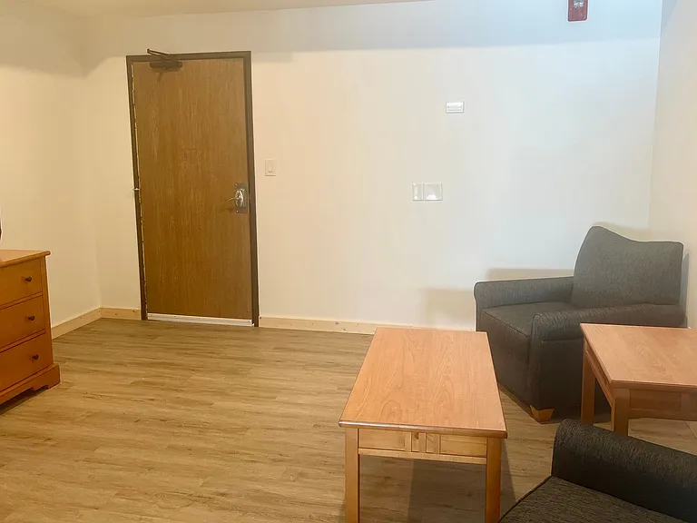Ski Town Apartments — Photo 133
