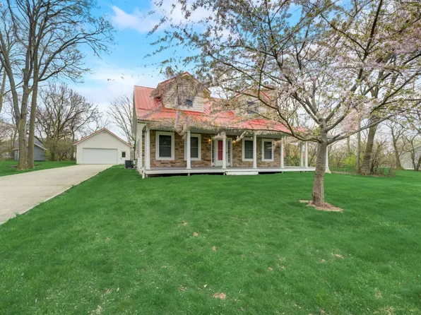 129 Southaven Ln, Kelleys Island, OH 43438