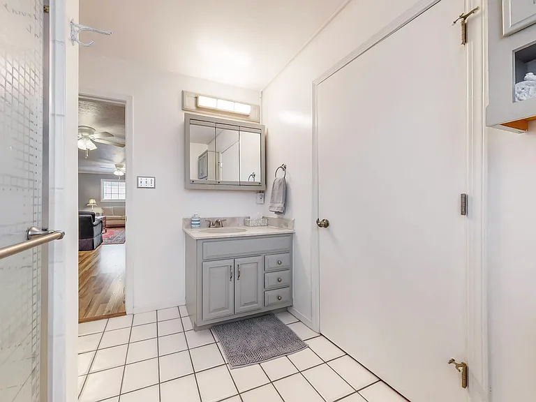 2018 Alhambra Ave SW — Photo 12