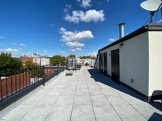 Rented by Compass | media 43