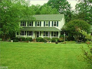 2nd image of 917 Countrymans Ct