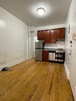 Rented by Peter R. Hungerford, LREB | media 11