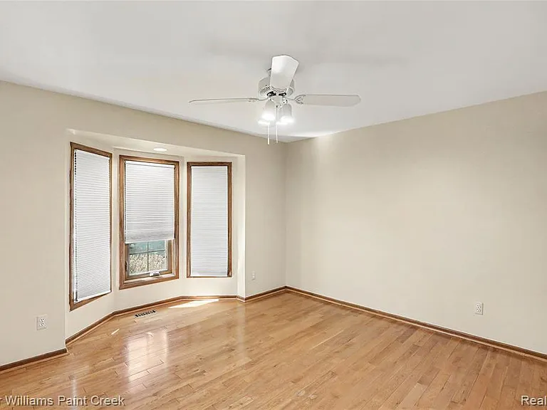 4847 Bayleaf Dr — Photo 17