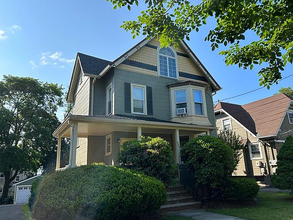 2nd image of 209 Ashland Ave