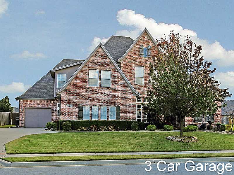 1st image of 6104 W Valley Forge Dr