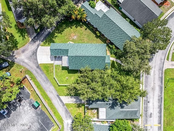 2nd image of 3862 Town Square Blvd #15
